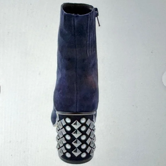 Guess Women's Blue Suede Stud Heeled Ankle Boots NWOT - Picture 6 of 12